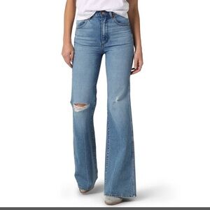 Wrangler Highrise flare jeans